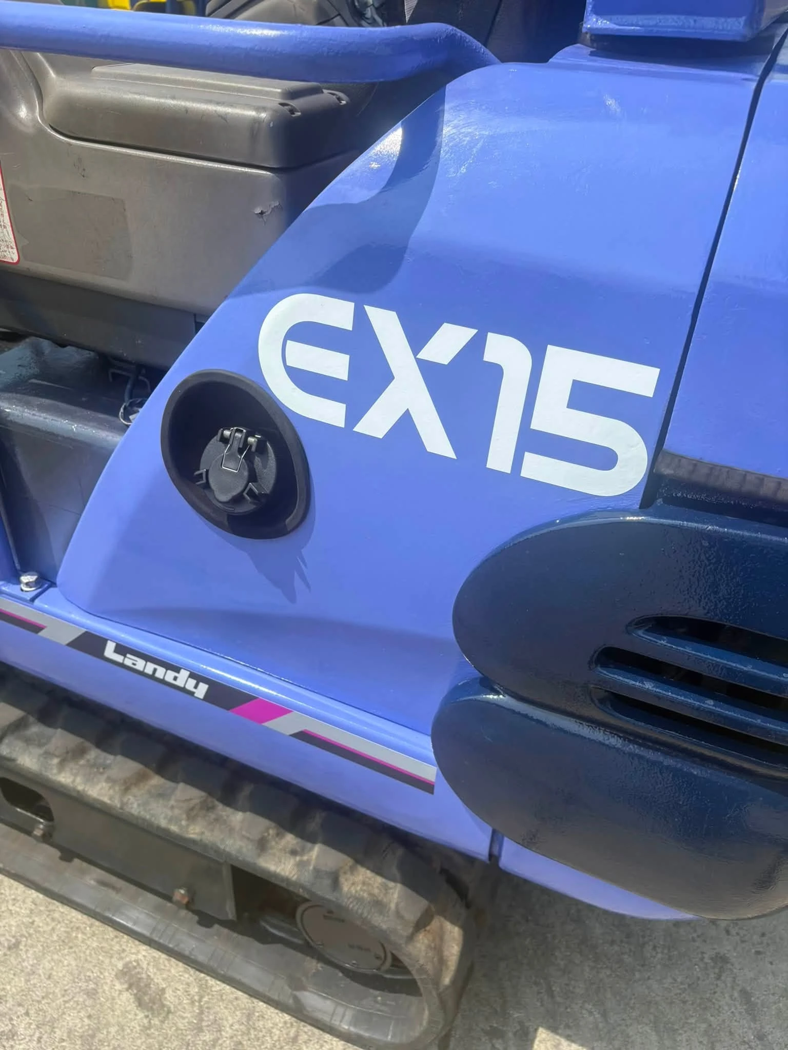 HITACHI EX15-2