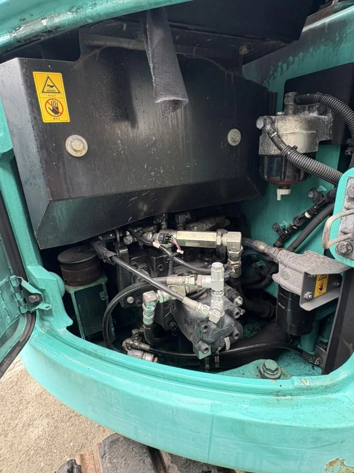 KOBELCO SK75SR-3 YT07