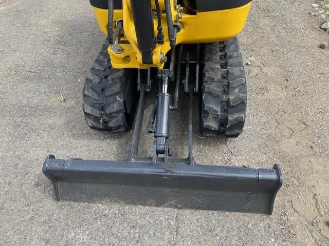 KOMATSU PC09-1