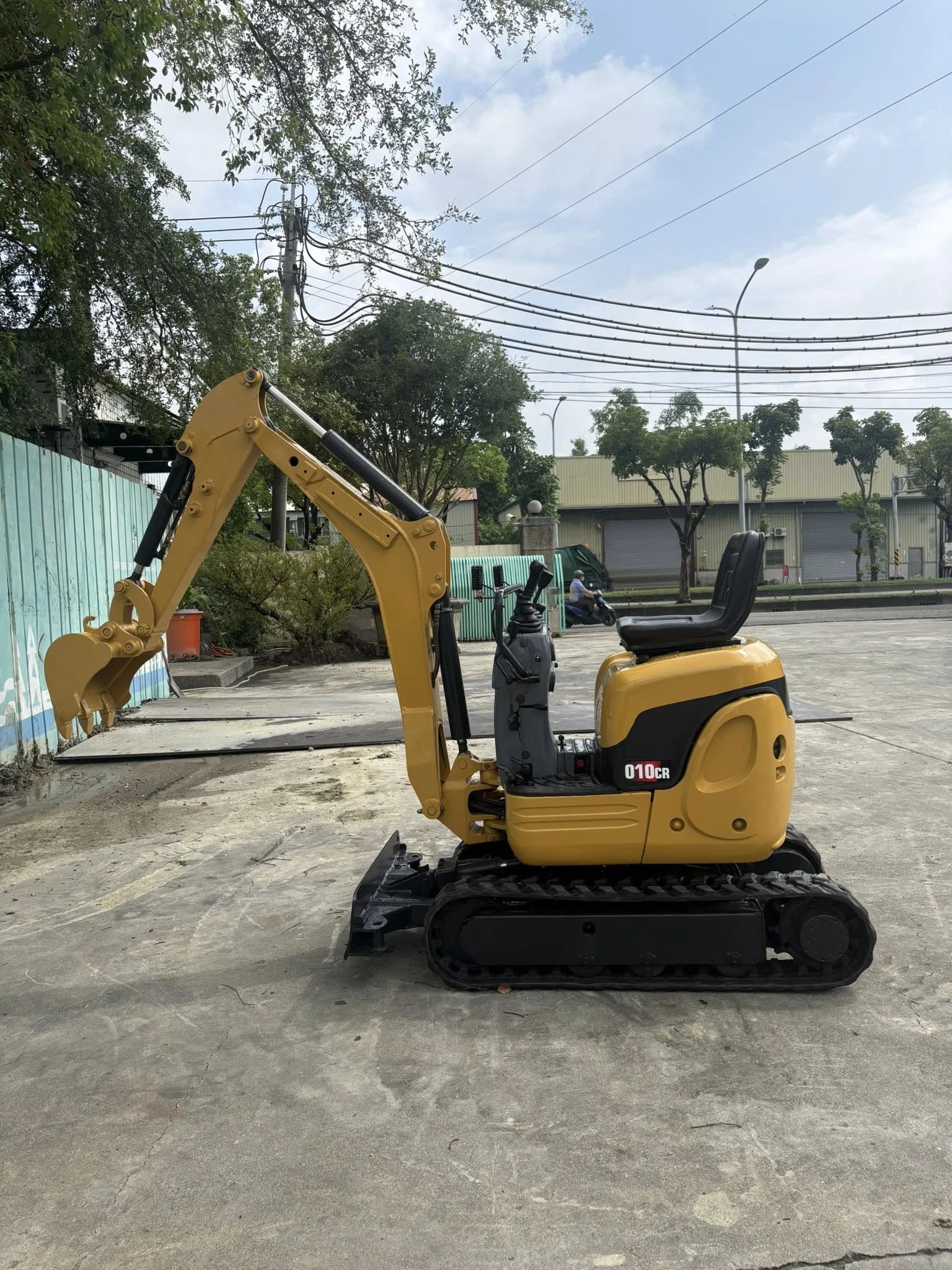 CAT 010CR