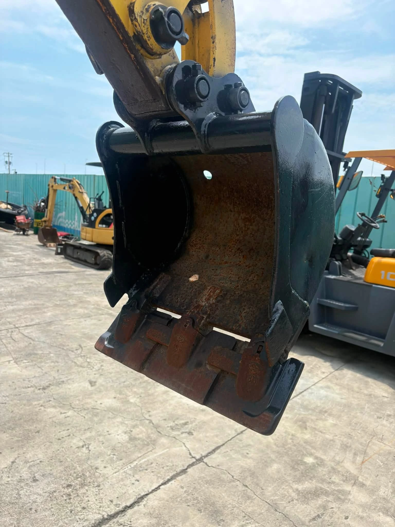 YANMAR VIO17