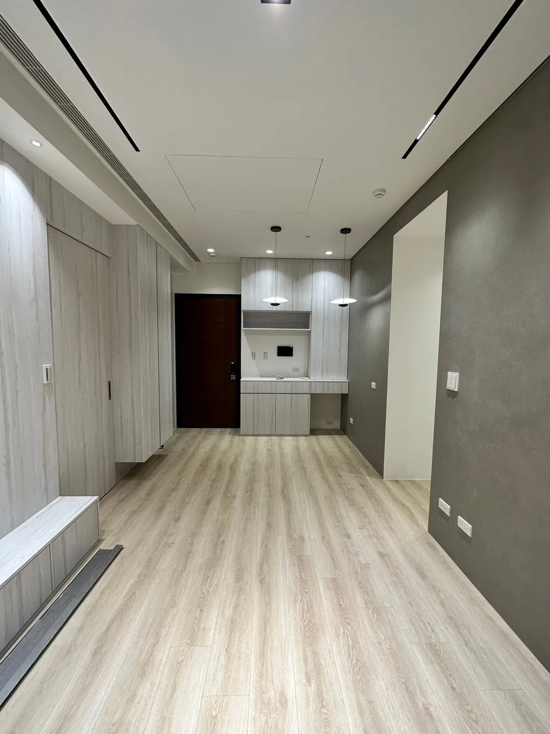 川悅15號24F 張宅