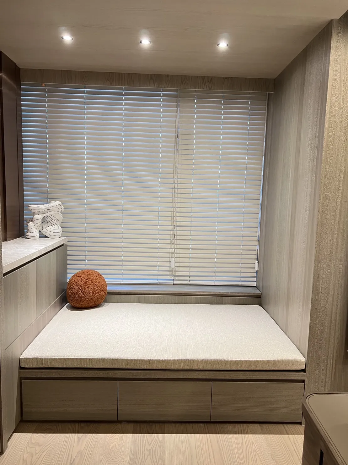 亞昕華威 實品屋