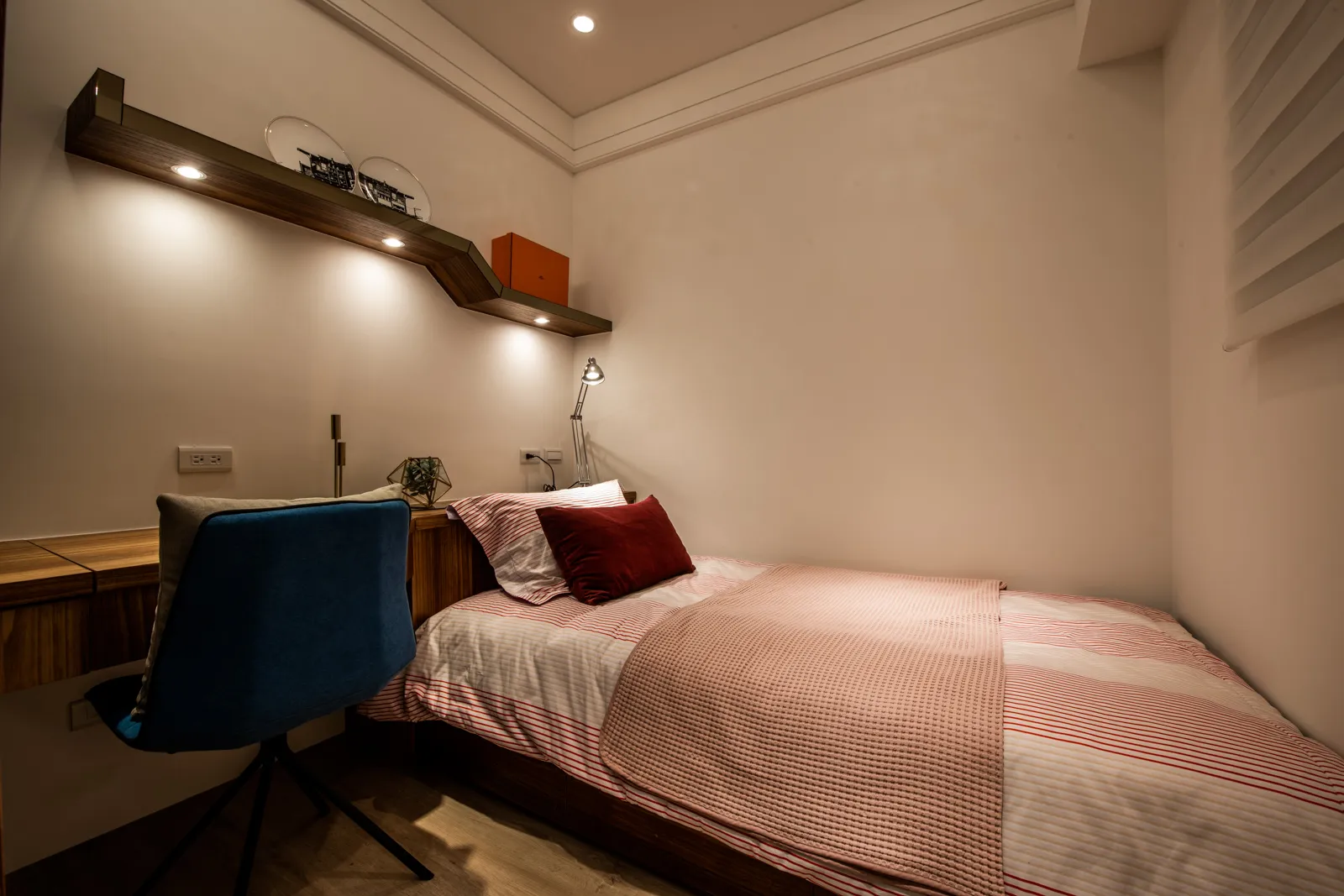 新板艾麗實品屋