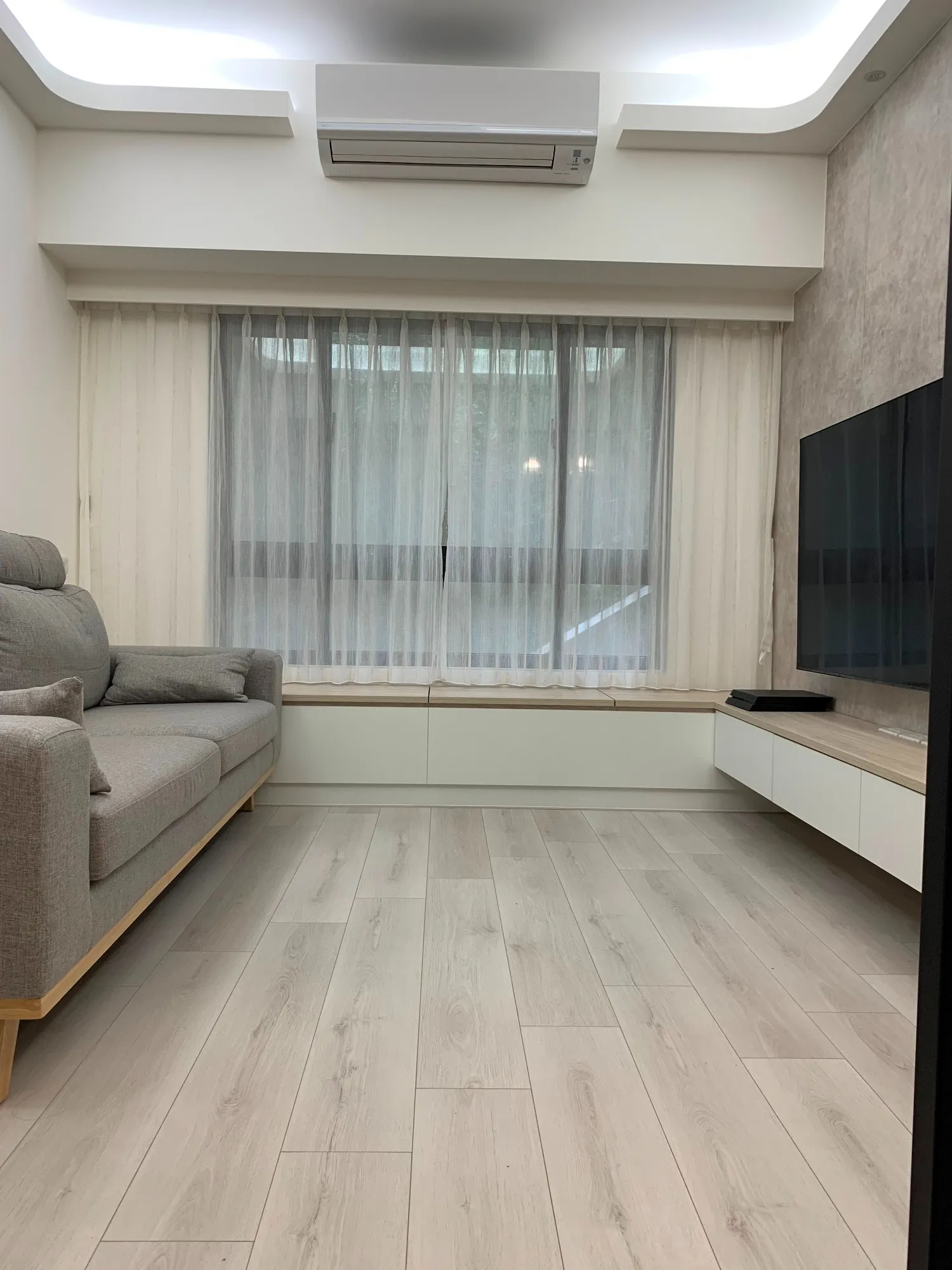 美麗國85號3F 吳小姐