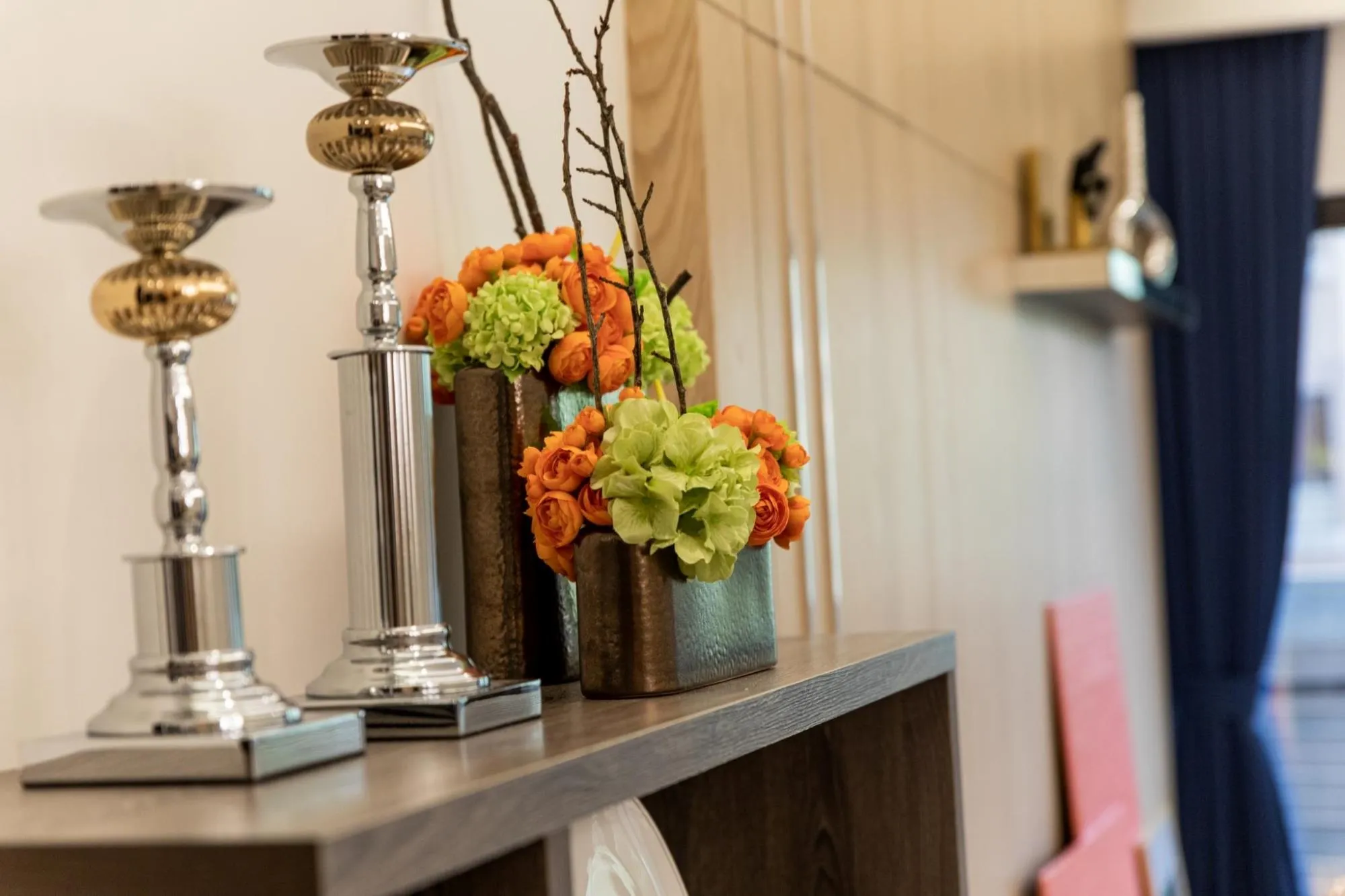 美麗國實品屋77號1F、99號2F