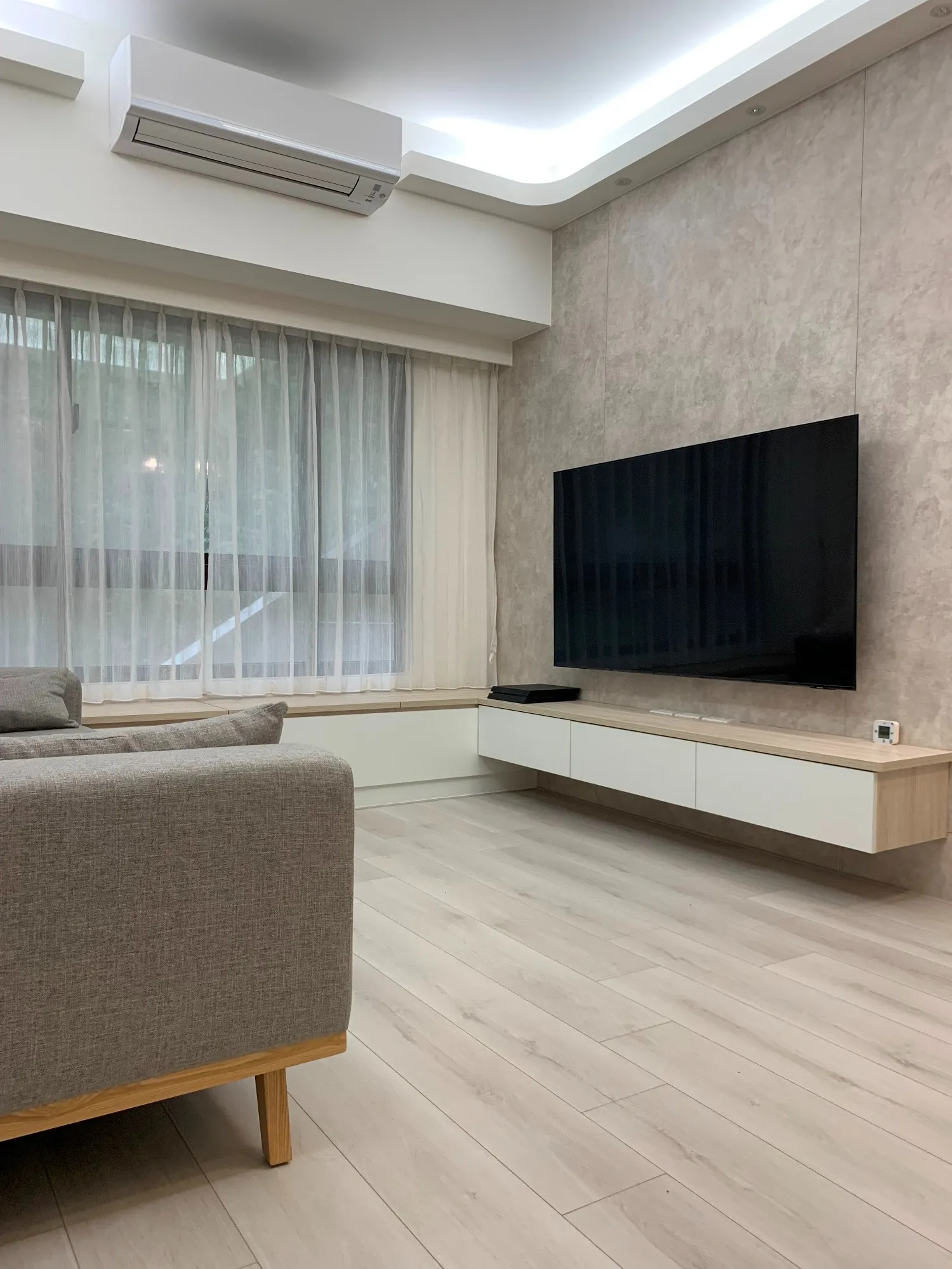 美麗國85號3F 吳小姐