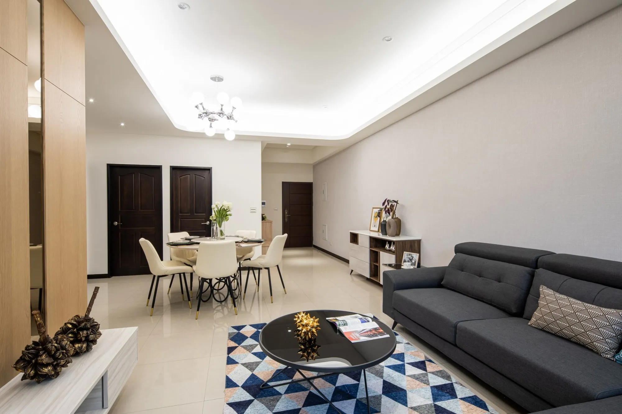 美麗國實品屋23號、77號、99號1樓