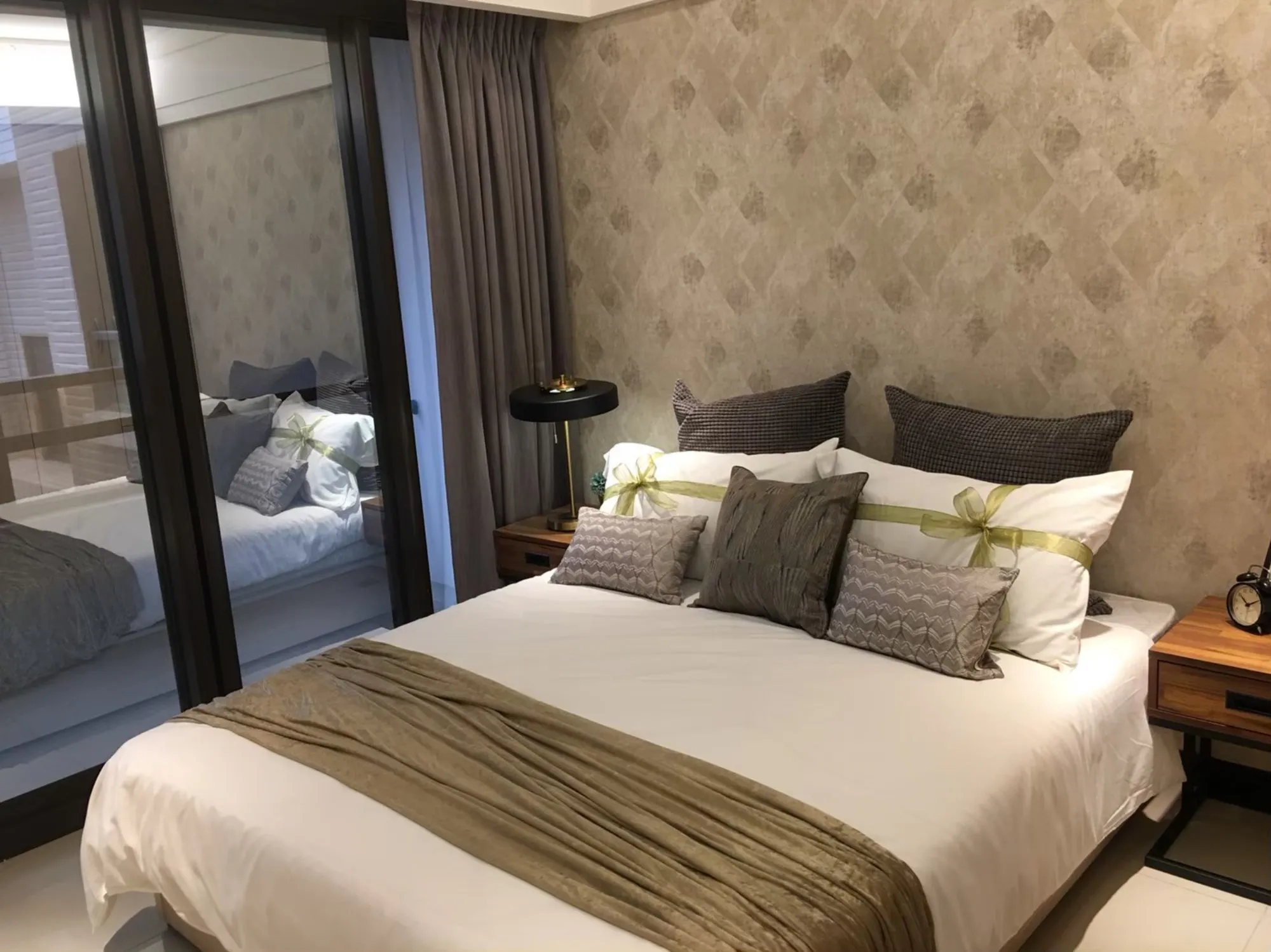 新店美麗國實品屋