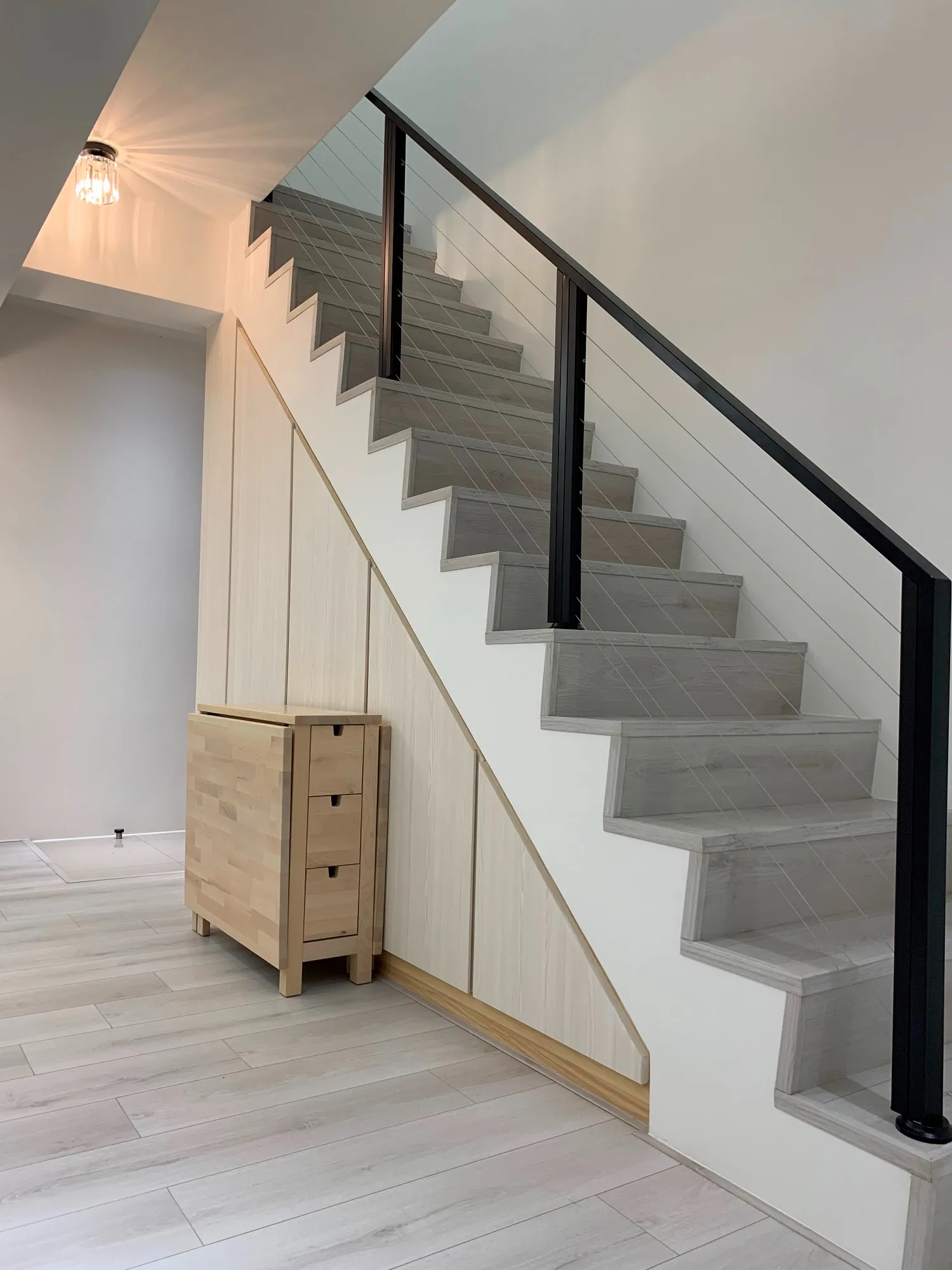 美麗國85號3F 吳小姐