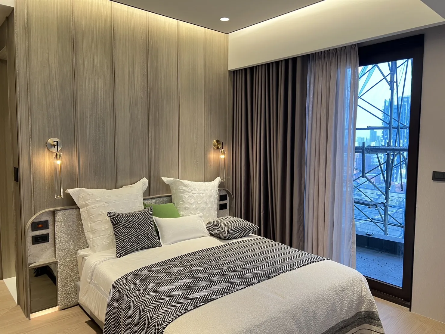 亞昕華威 實品屋