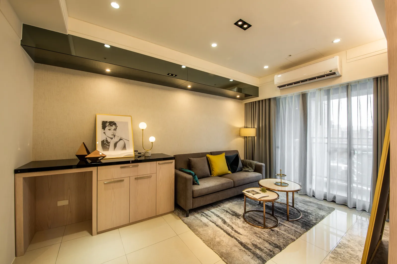 新板艾麗實品屋