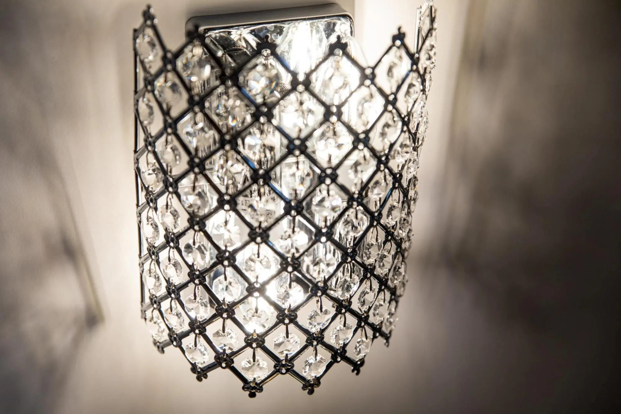 美麗國實品屋77號1F、99號2F