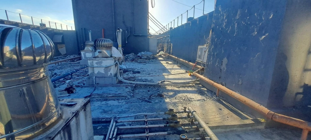 屋主舊失效防水層