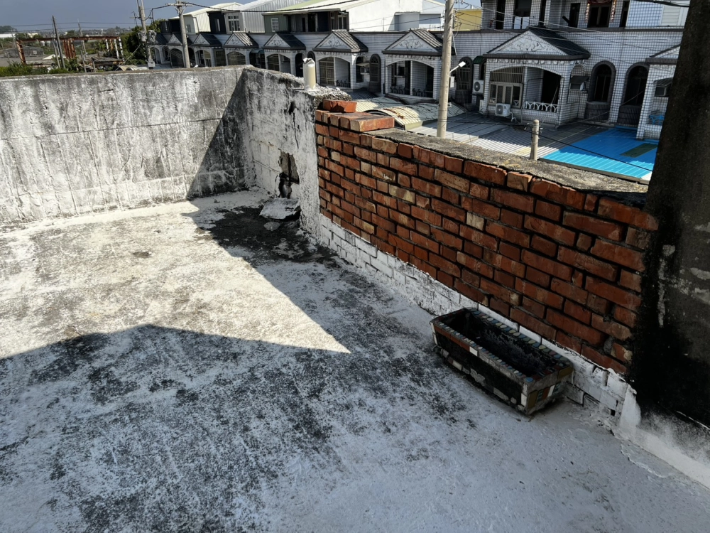 施工前頂樓現狀