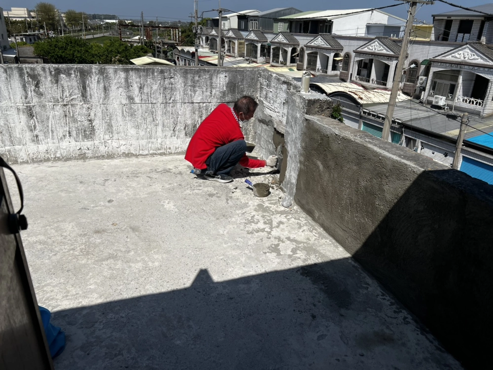 破損牆壁補修，鋼筋除鏽