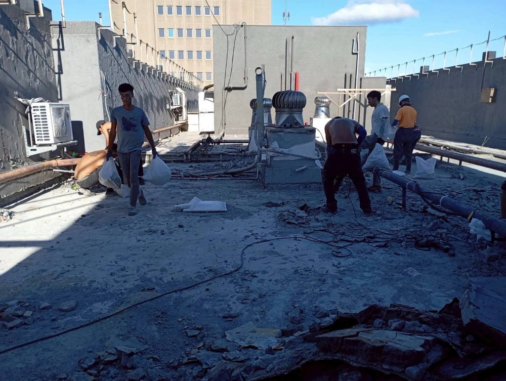 屋主舊失效防水層