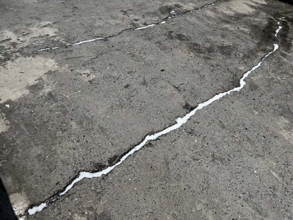 地震開裂處奈米滲透液填補