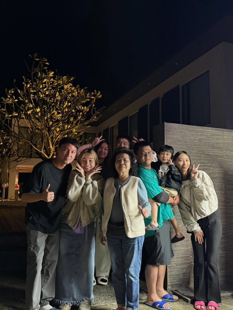 采鈴姑娘回國｜脫單成功