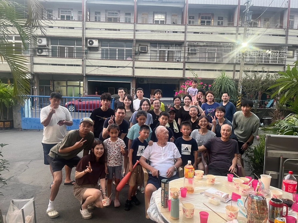 埤頭｜陳家 & 廖家 聯合舉辦中秋餐敘