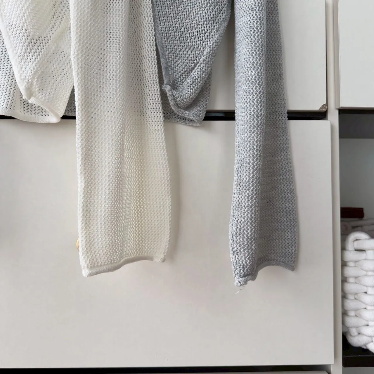 前扭結兩件式針織上衣