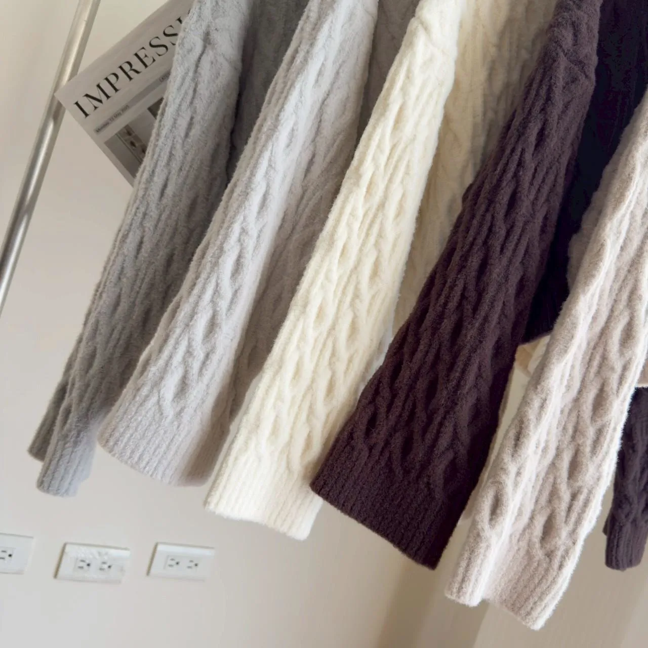 菱格奶糯糯毛衣