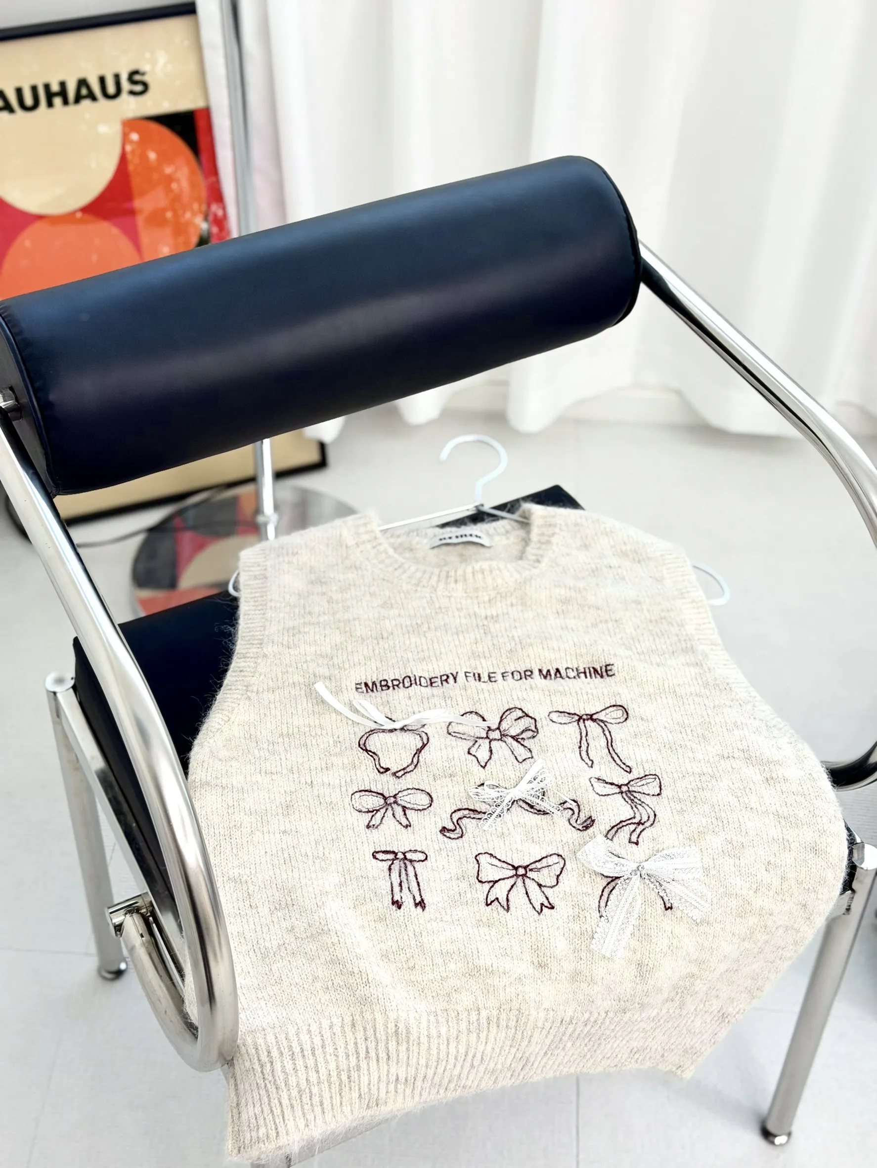 韓系休閒刺繡羊毛蝴蝶結背心