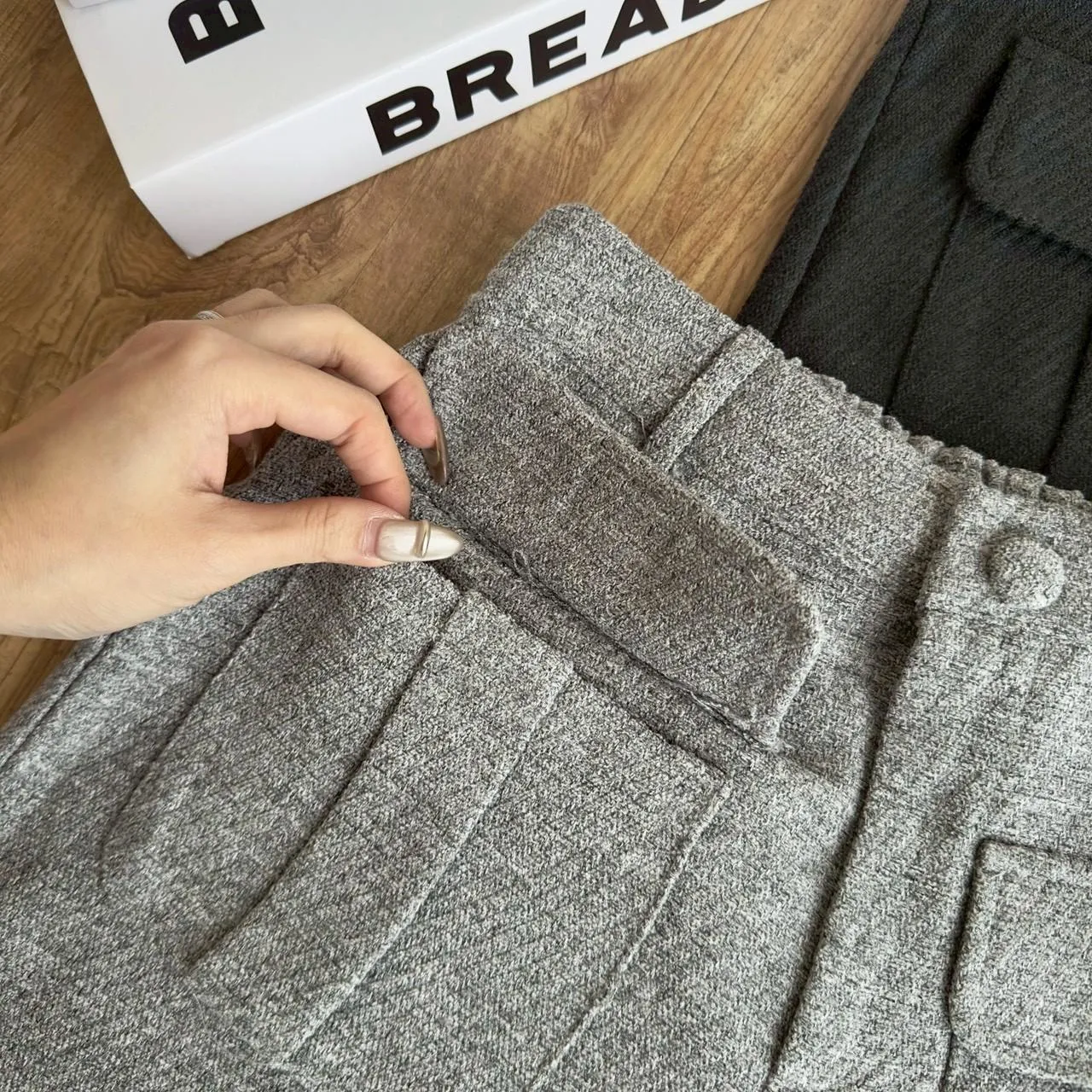 包釦立體口袋毛料短褲