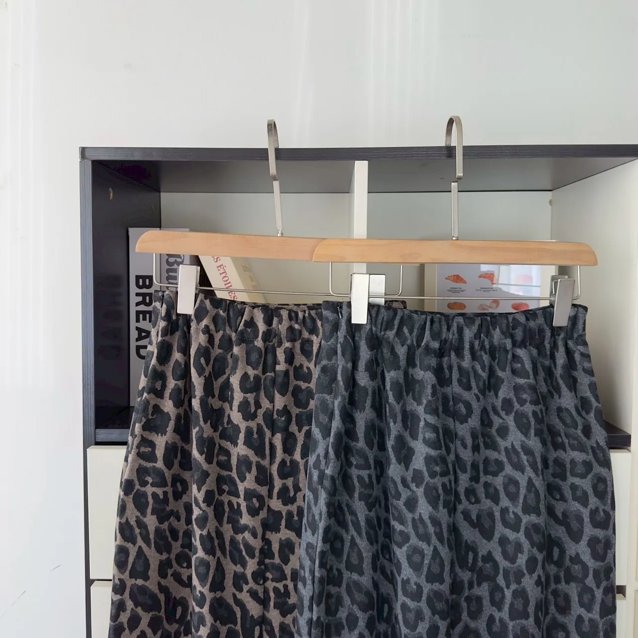 秋冬豹紋後開衩A字長裙