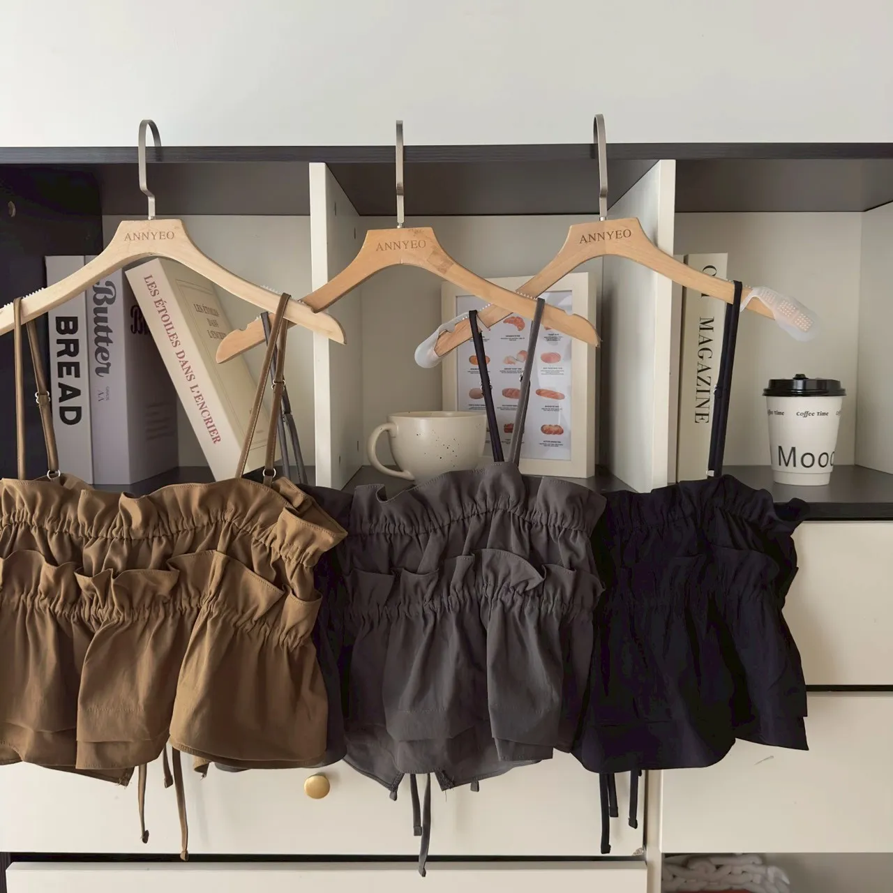 綁帶荷葉細肩背心