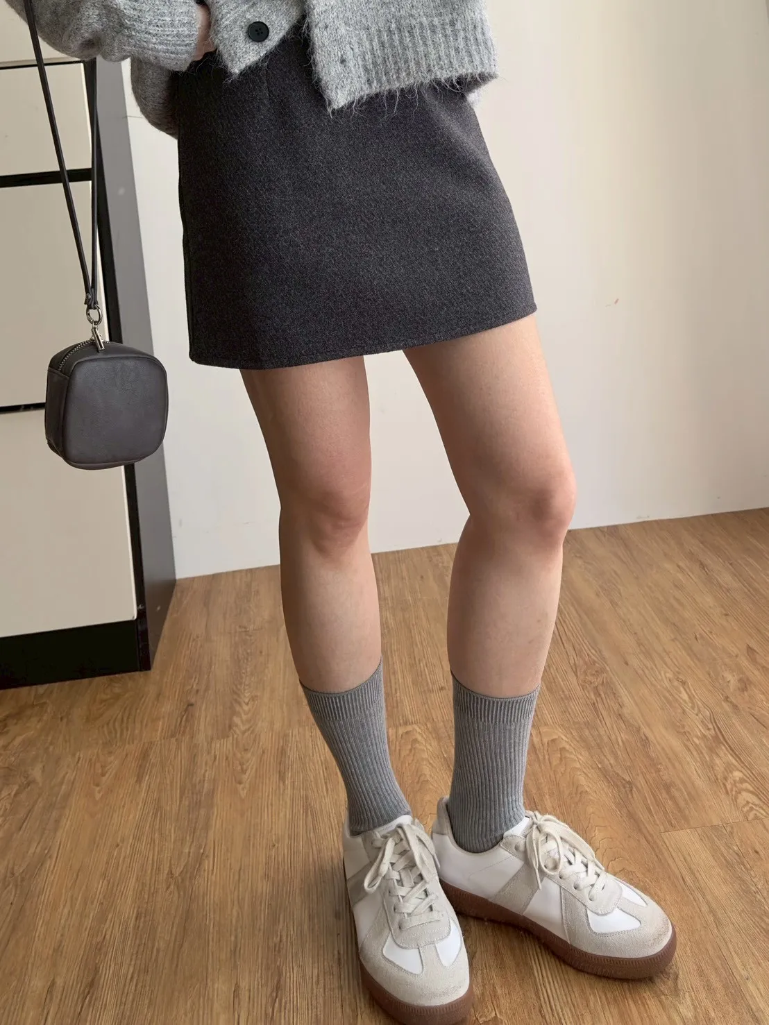 超顯瘦毛呢短褲裙