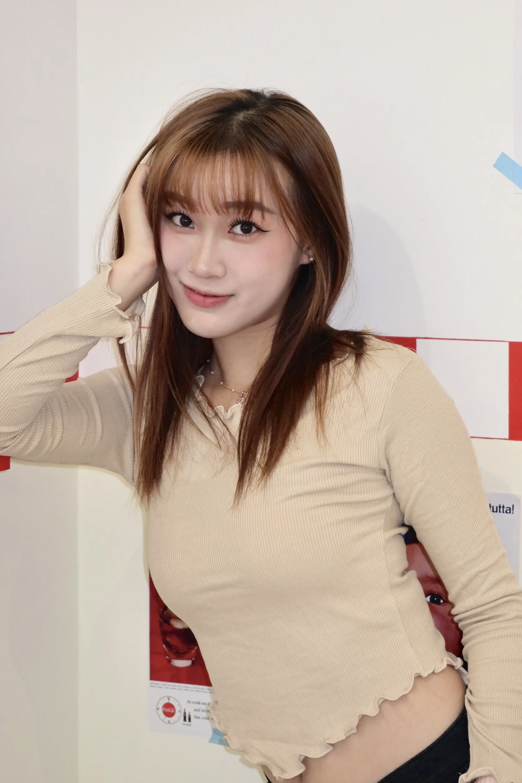 正韓羅紋木耳邊下擺修飾短款上衣