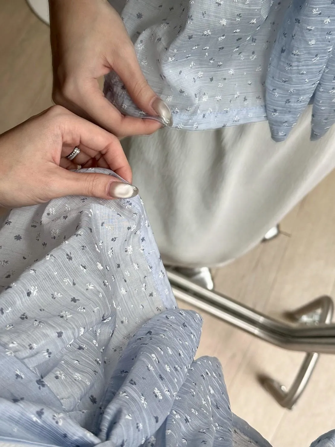 可愛碎花細肩背心