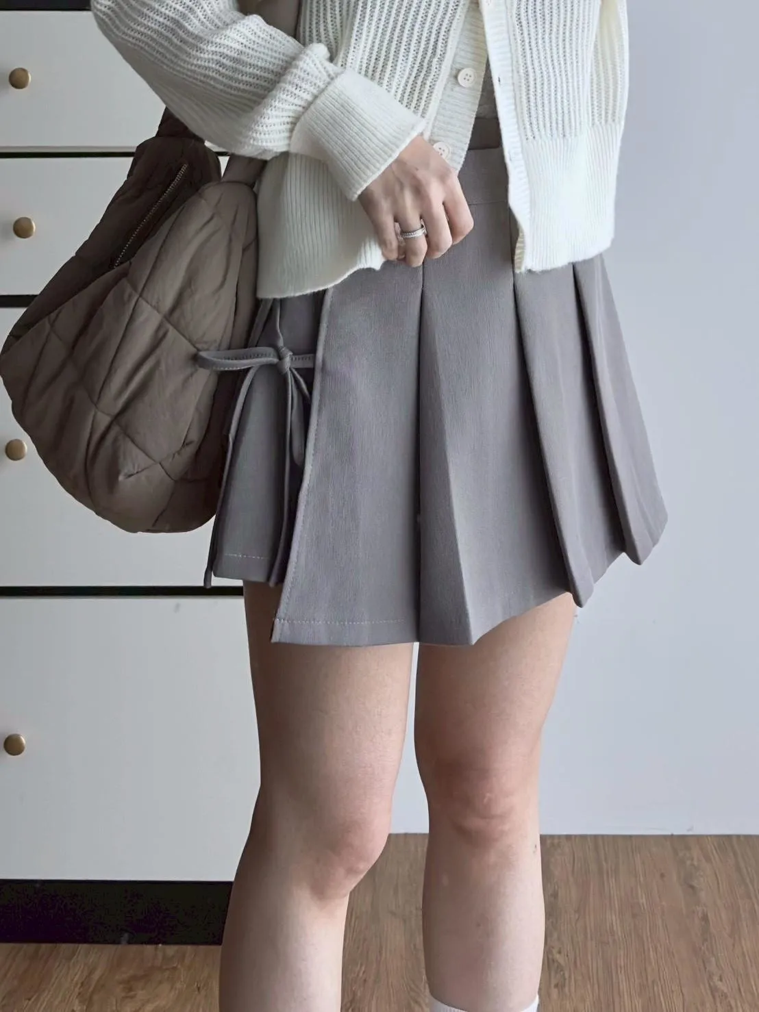 綁帶造型百褶西裝短裙