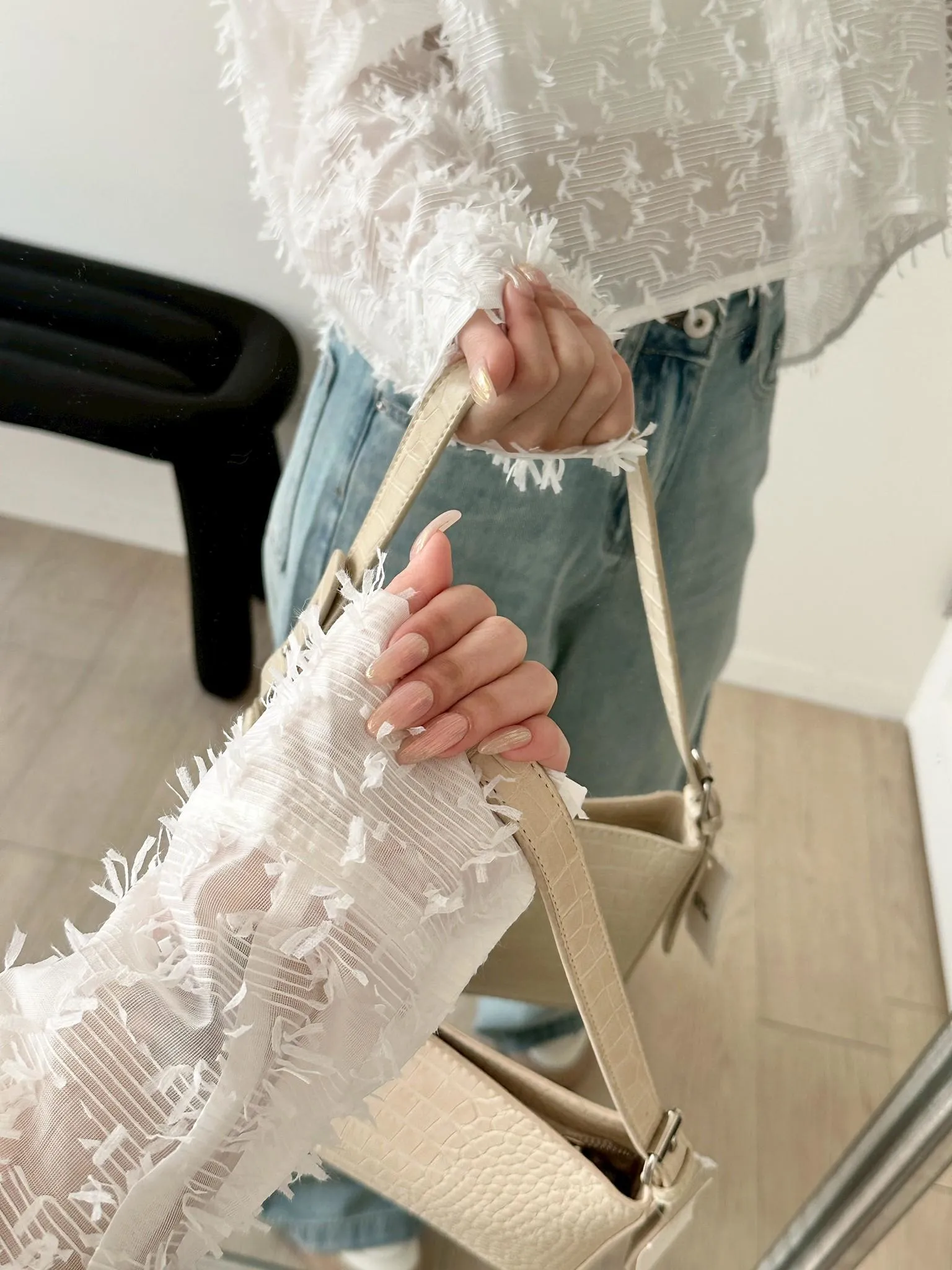 韓風早春款羽毛雪紡襯衫