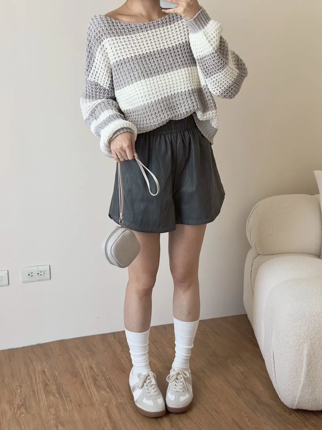 橫條紋撞色粗針毛衣