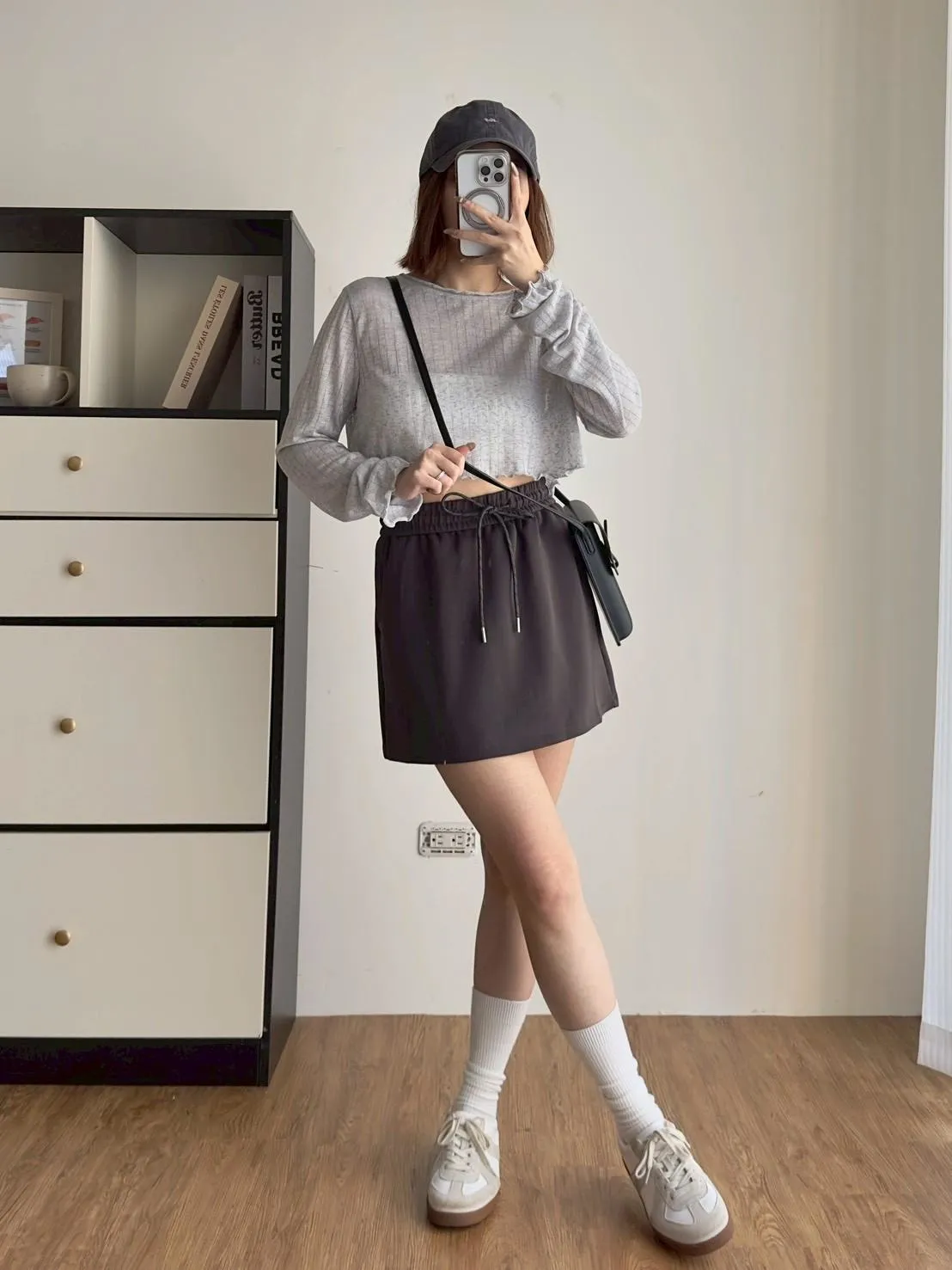 砂洗銅銨抽繩短裙 (內有安全褲)