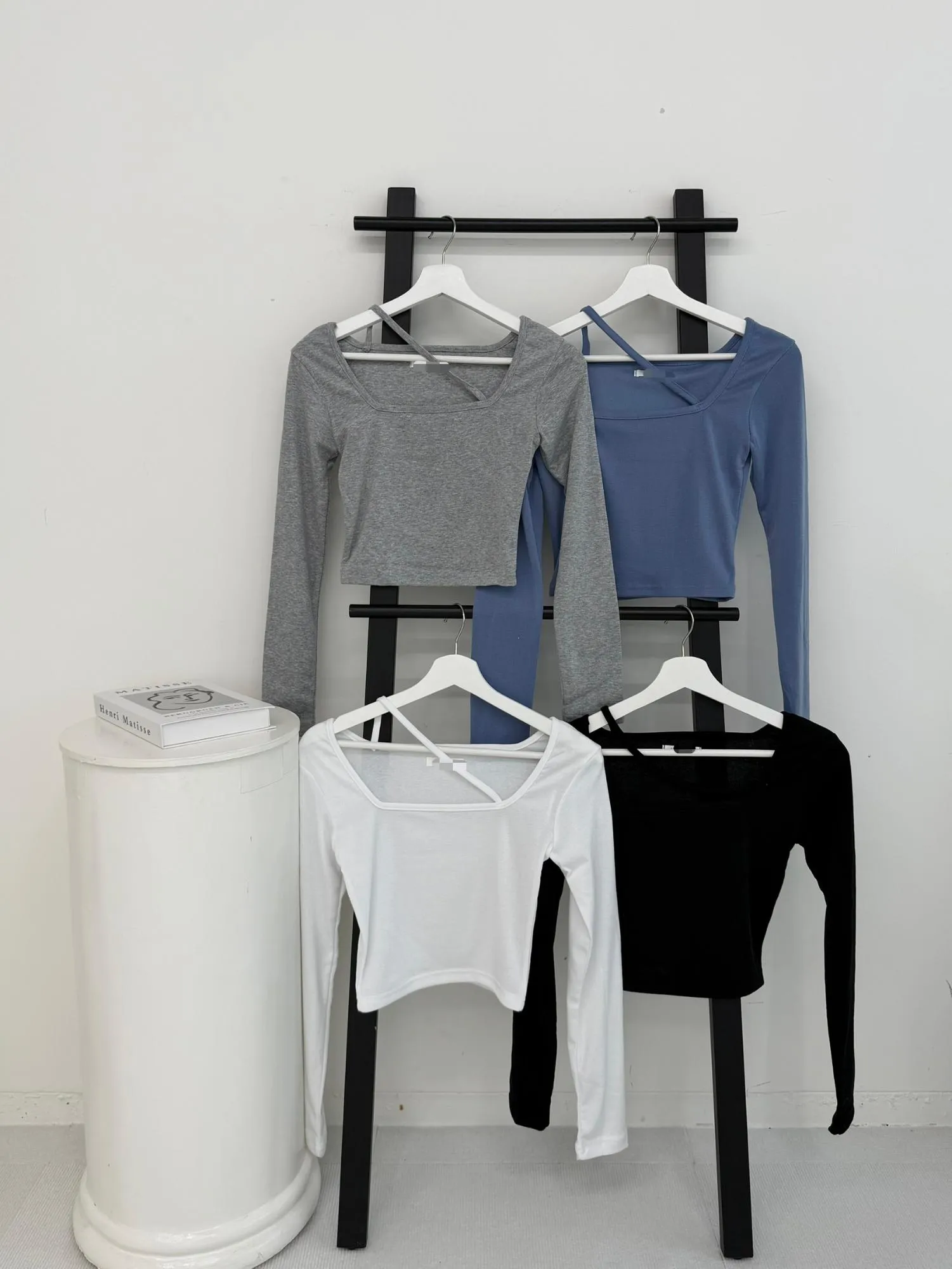 正韓方領斜領短版上衣