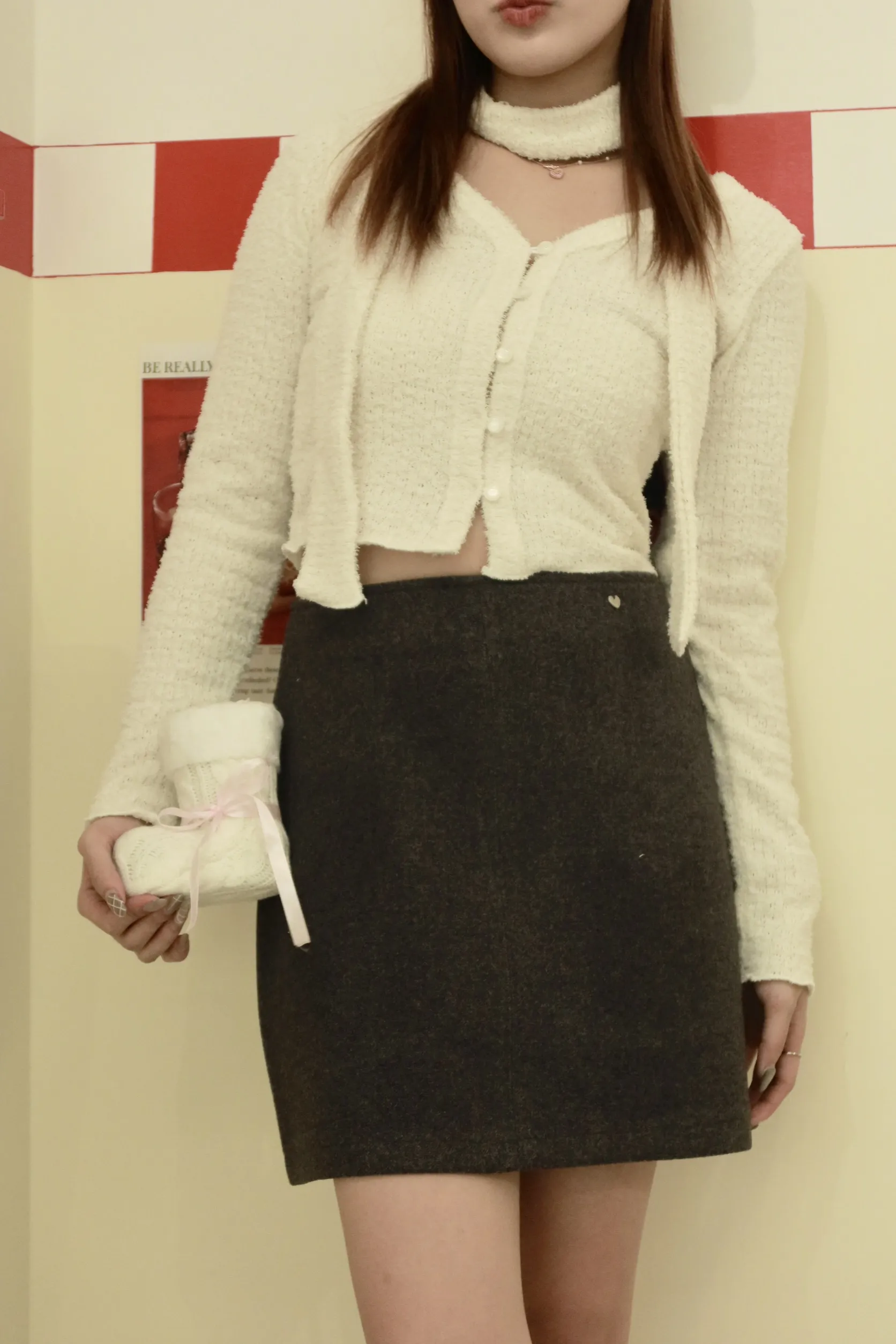 毛呢短款愛心鐵標半身裙