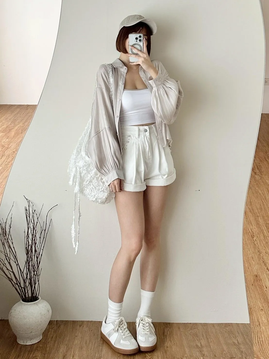 微光澤透紗襯衫