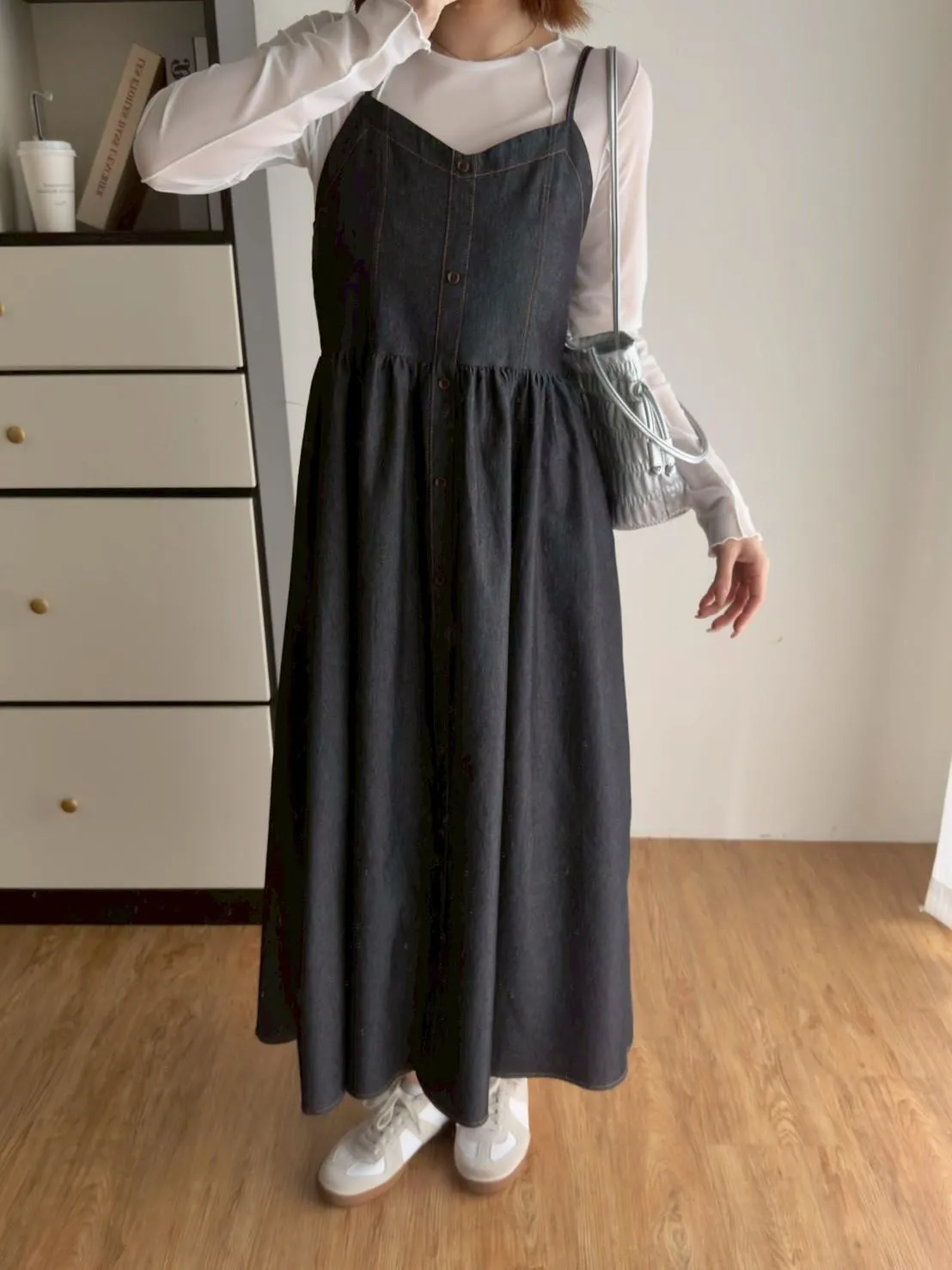 細肩排釦丹寧長洋