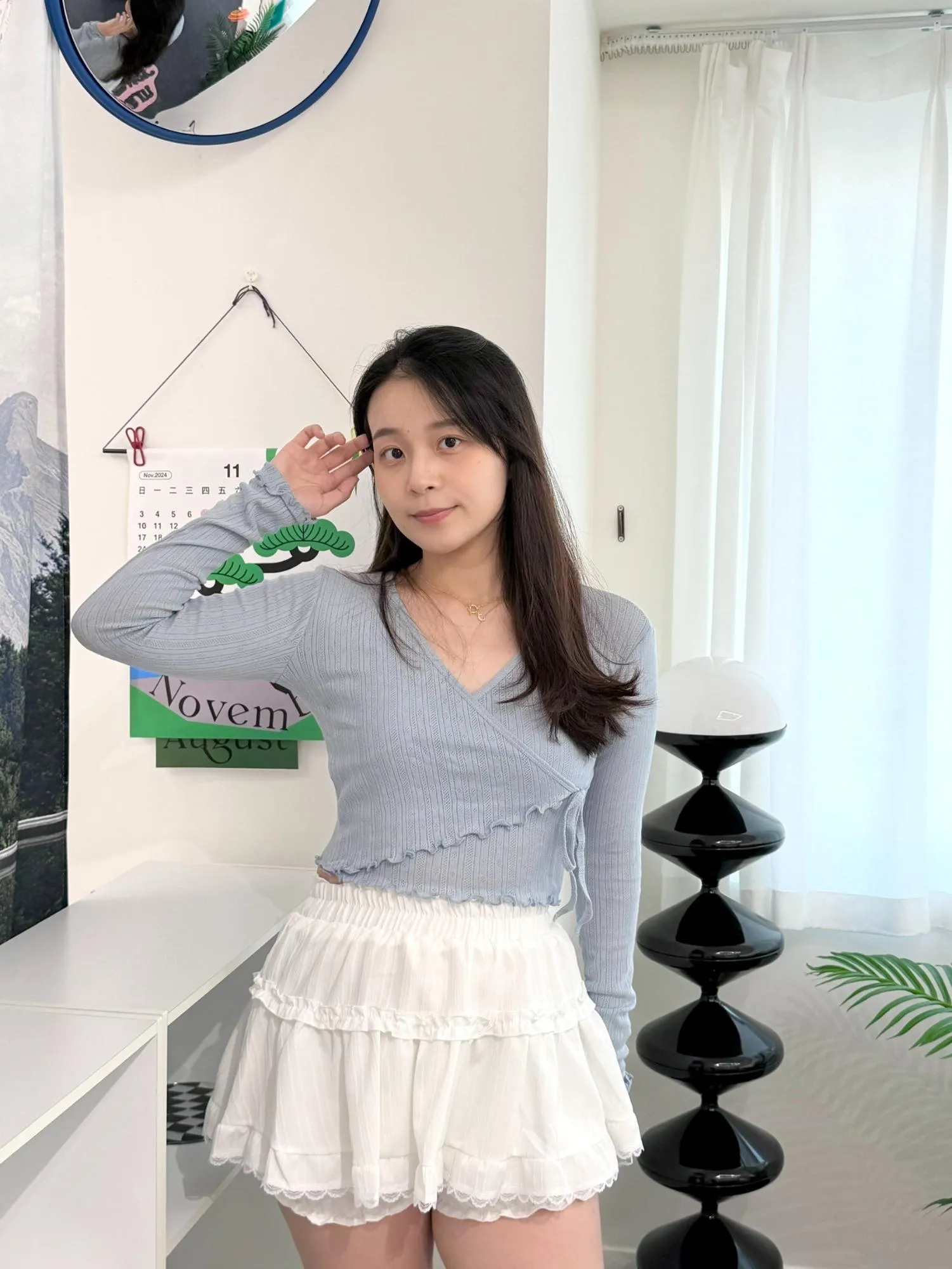 正韓修身短款蝴蝶結長袖上衣