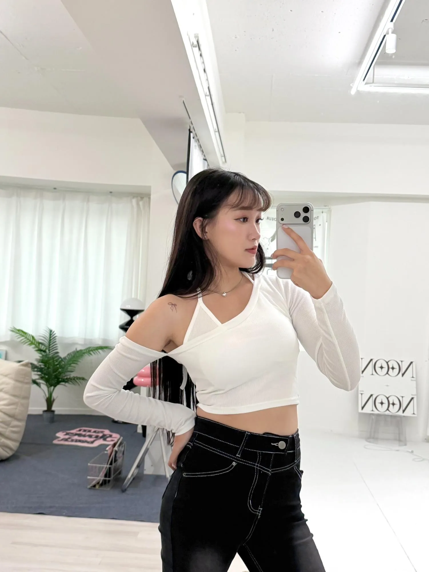 假兩件內胸墊繞脖綁帶上衣