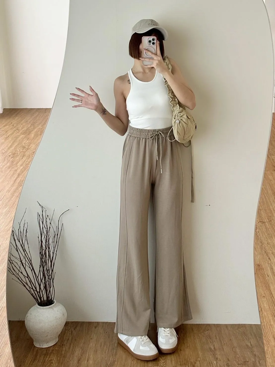 綁繩同銨絲微喇長褲