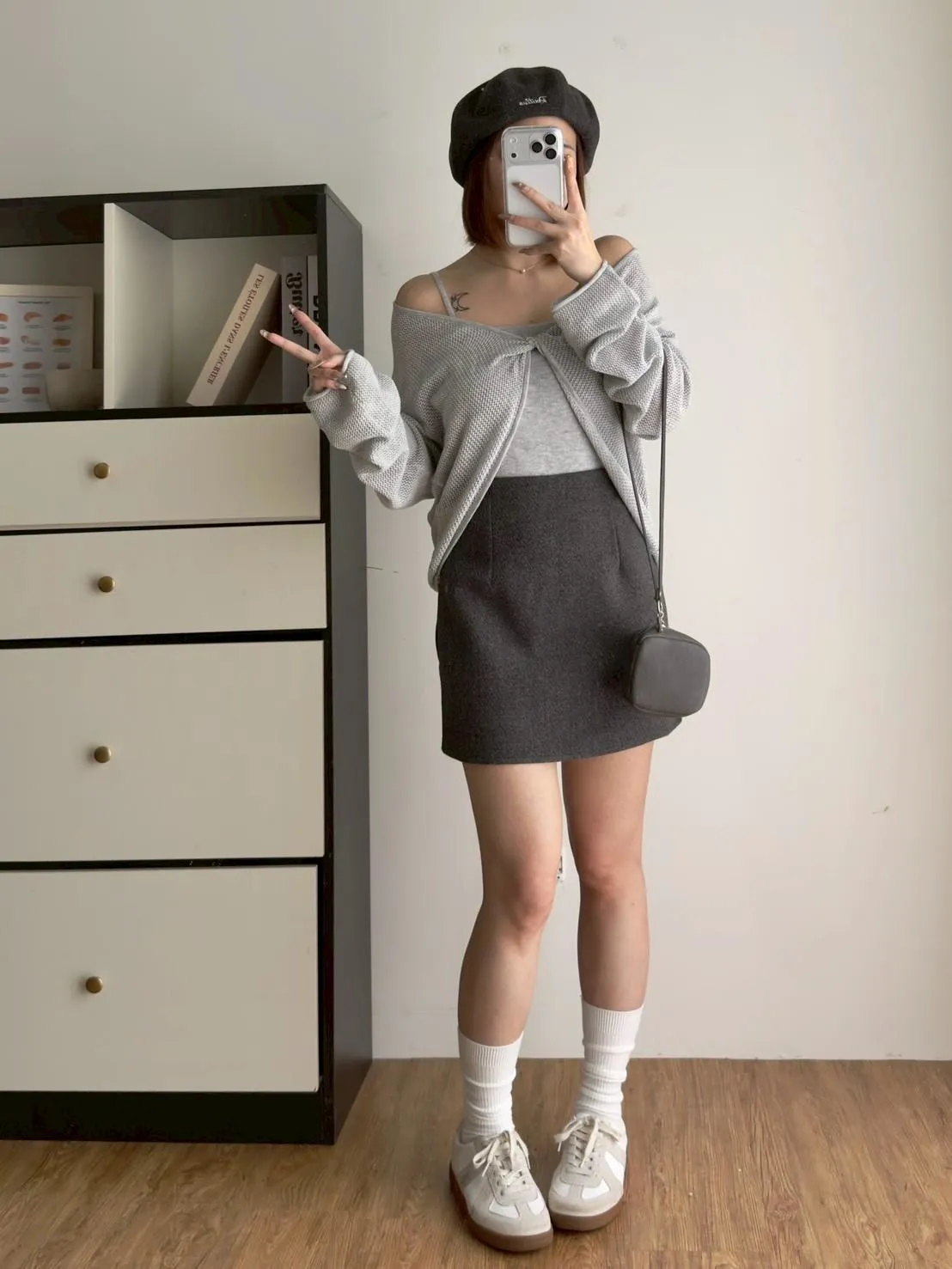 前扭結兩件式針織上衣