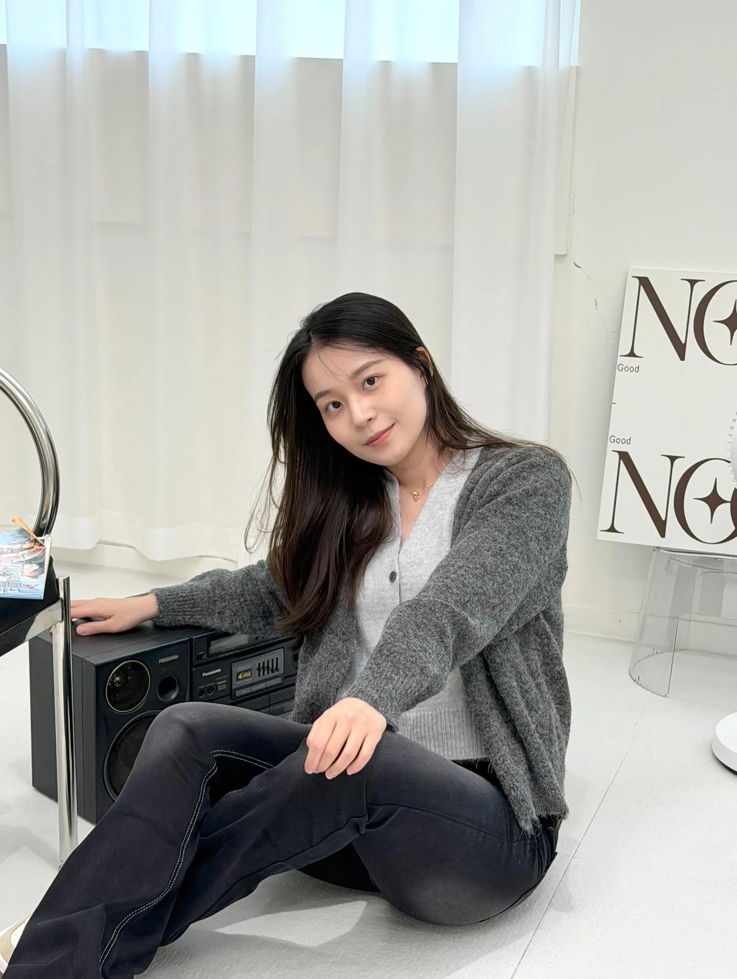 正韓柔軟拼色V領開衫