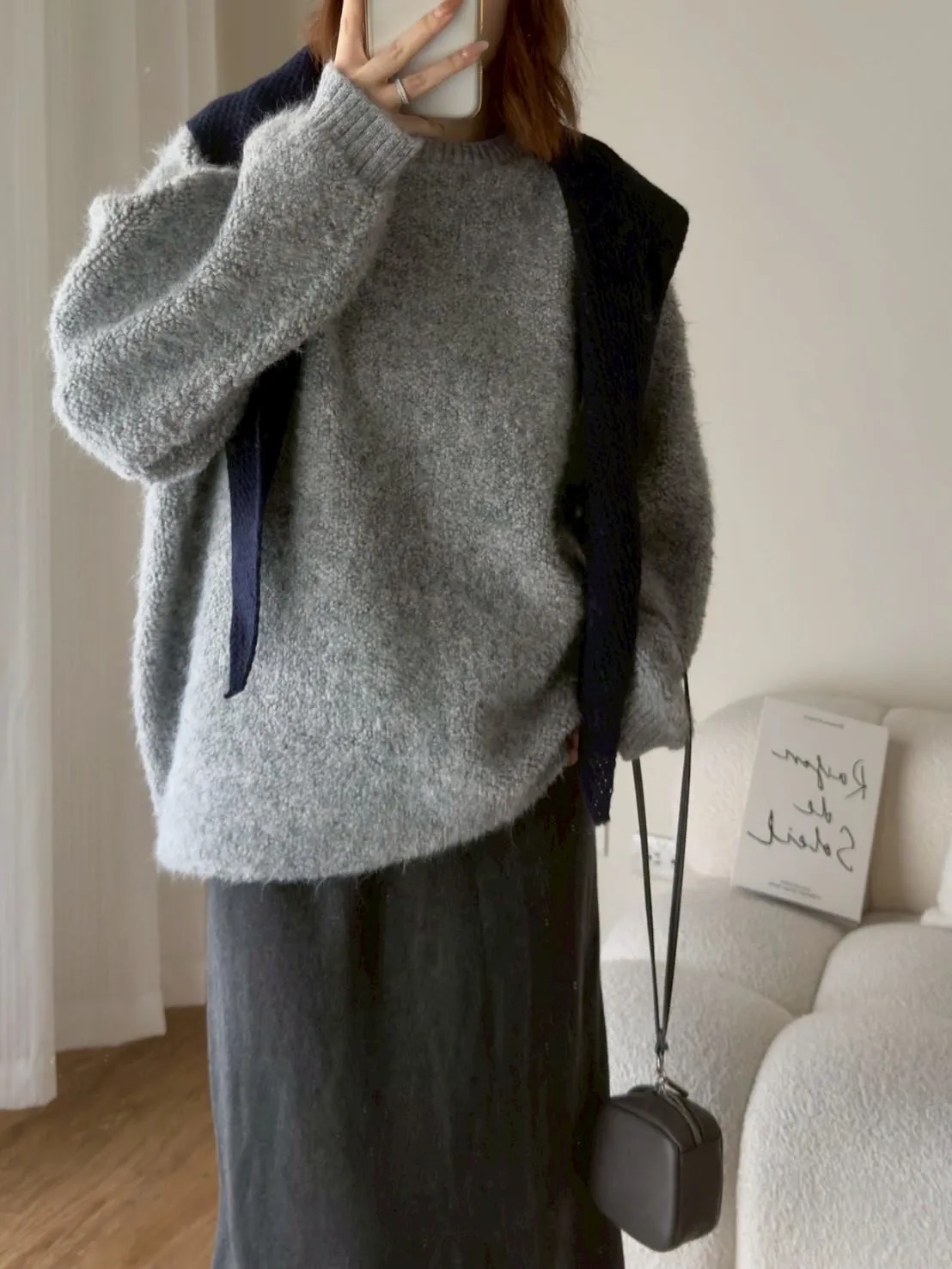 大版圓領顆粒馬海毛毛衣