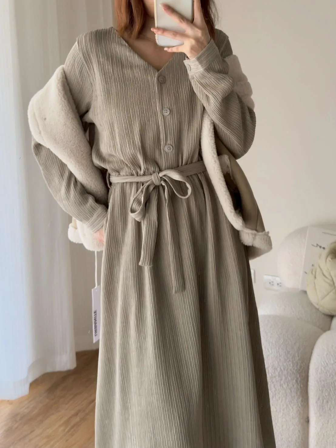 毛料V領排釦綁帶洋裝