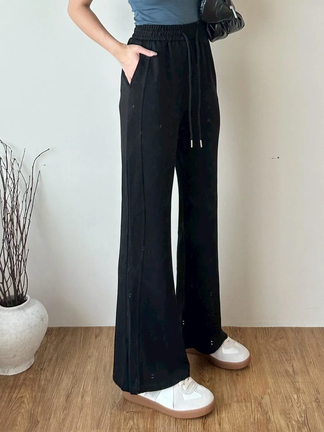 綁繩同銨絲微喇長褲