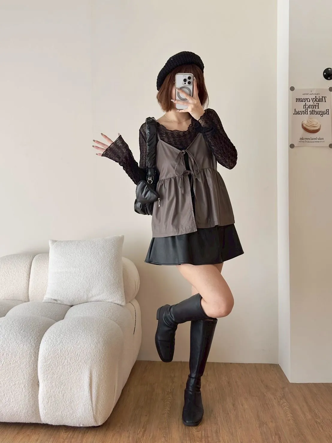 壓皺蕾絲打底上衣